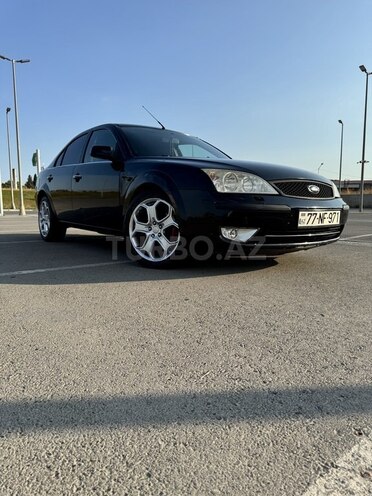 Ford Mondeo 2004, 242,000 km - 2.0 l - Bakı