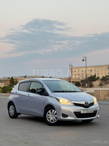Toyota Vitz 2012, 176,000 km - 1.3 l - Gəncə
