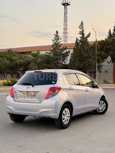 Toyota Vitz 2012, 176,000 km - 1.3 l - Gəncə