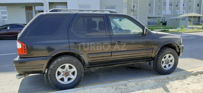 Isuzu  1999, 230,000 km - 3.2 l - Bakı