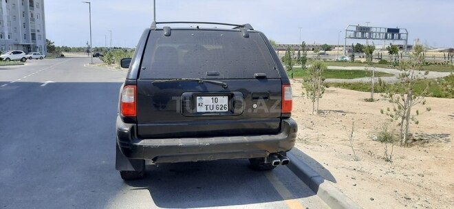 Isuzu  1999, 230,000 km - 3.2 l - Bakı