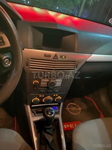 Opel Astra 2004, 229,000 km - 1.4 l - Bakı