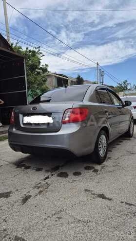 Kia Rio 2011, 350,000 km - 1.4 l - Şəki