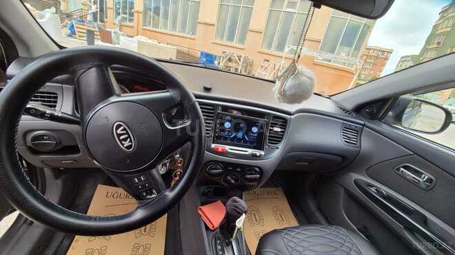 Kia Rio 2011, 350,000 km - 1.4 l - Şəki
