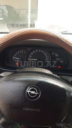 Opel Vectra 1996, 106,794 km - 2.0 l - Bakı