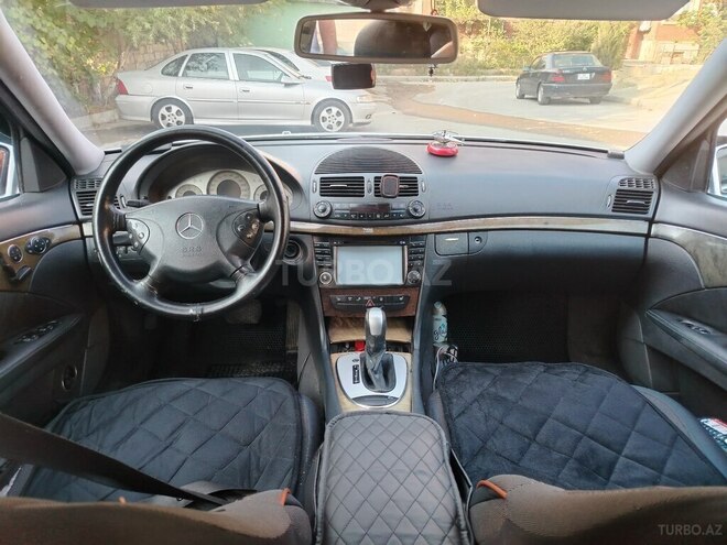 Mercedes E 270 2002, 324,000 km - 2.7 l - Bakı