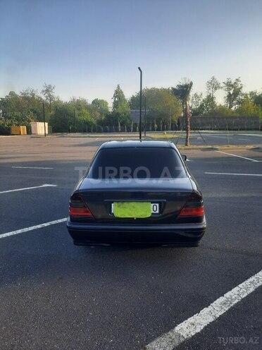 Mercedes C 180 1995, 350,000 km - 1.8 l - Zaqatala