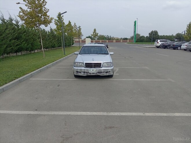 Mercedes C 200 1995, 467,946 km - 2.0 л - Salyan