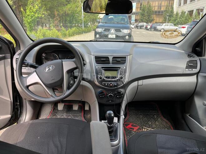 Hyundai Accent 2015, 202,000 km - 1.6 l - Quba
