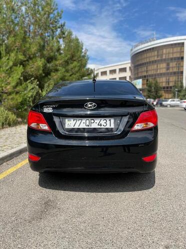 Hyundai Accent 2015, 202,000 km - 1.6 l - Quba