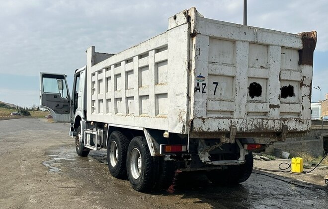 HOWO Sinotruk 2011, 280,000 km - 9.5 l - Bakı