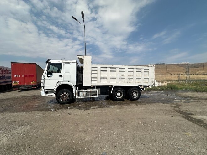 HOWO Sinotruk 2011, 280,000 km - 9.5 l - Bakı