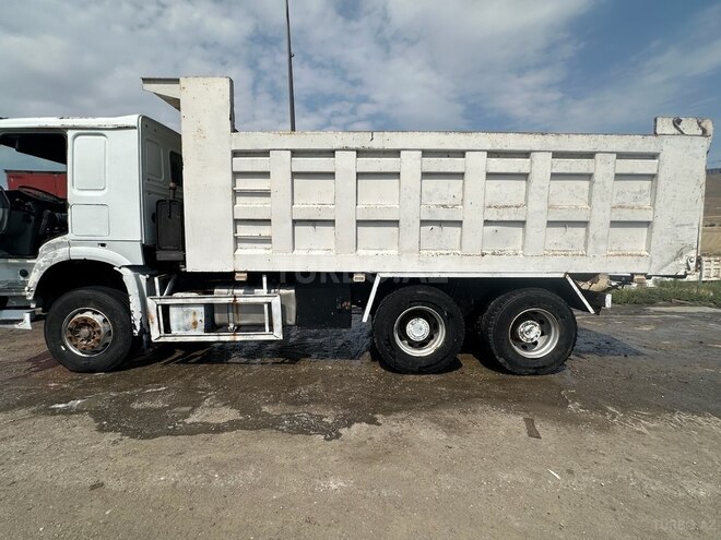 HOWO Sinotruk 2011, 280,000 km - 9.5 l - Bakı