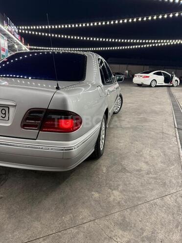 Mercedes E 220 1999, 450,000 km - 2.2 l - Gəncə