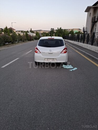 Nissan Tiida 2011, 110,000 km - 1.5 l - Naftalan