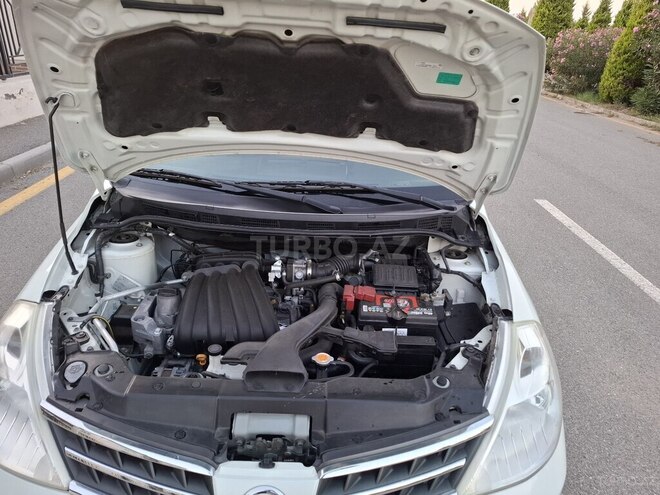 Nissan Tiida 2011, 110,000 km - 1.5 l - Naftalan