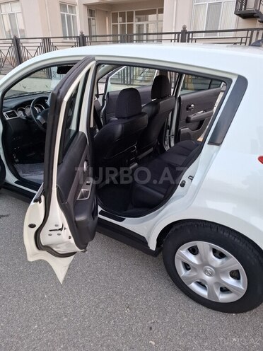 Nissan Tiida 2011, 110,000 km - 1.5 l - Naftalan