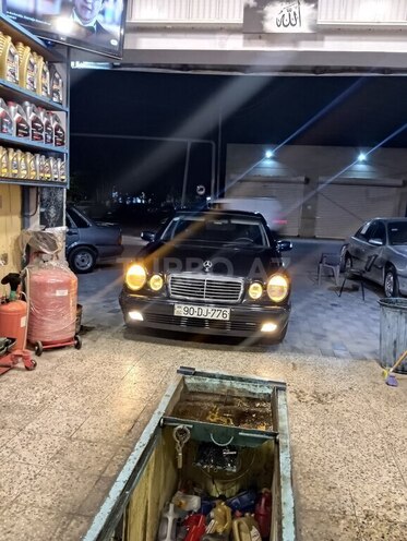 Mercedes E 280 1996, 300,000 km - 2.8 l - Cəlilabad