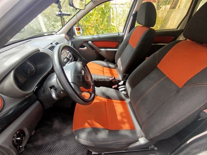 LADA (VAZ)  2015, 162,000 km - 1.6 л - Xudat