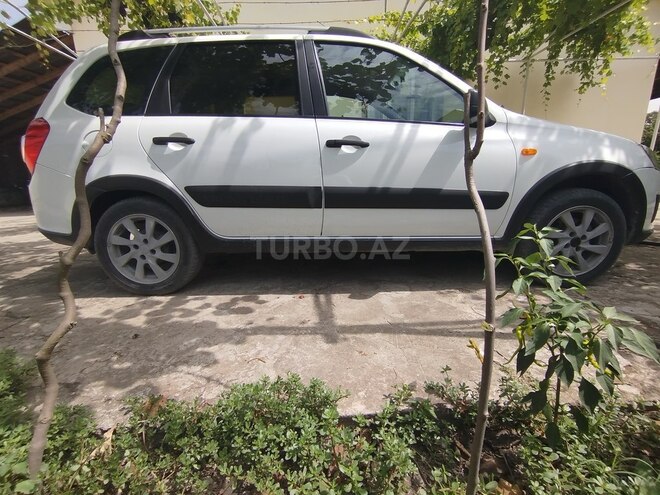 LADA (VAZ)  2015, 162,000 km - 1.6 л - Xudat