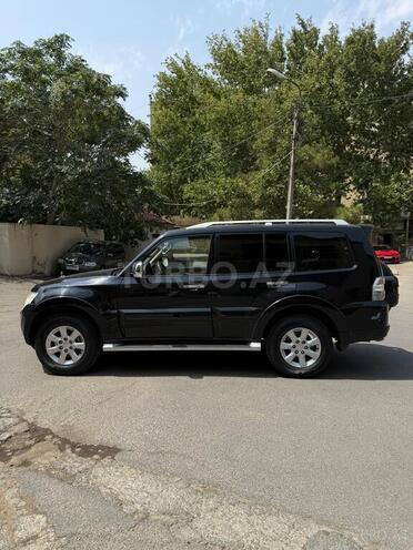 Mitsubishi Pajero 2011, 118,000 km - 3.5 л - Bakı