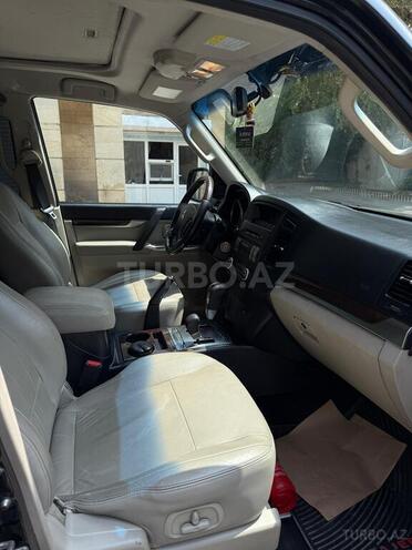 Mitsubishi Pajero 2011, 118,000 km - 3.5 л - Bakı