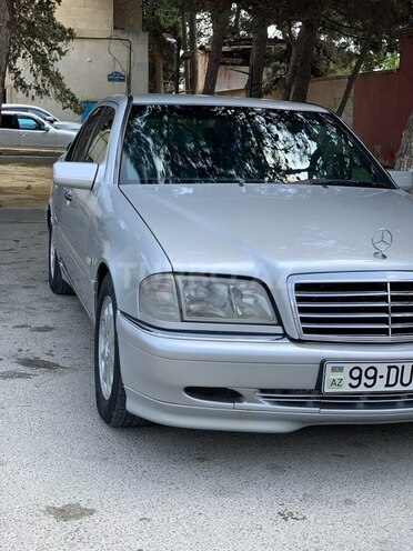 Mercedes C 220 1999, 298,000 km - 2.2 l - Bakı
