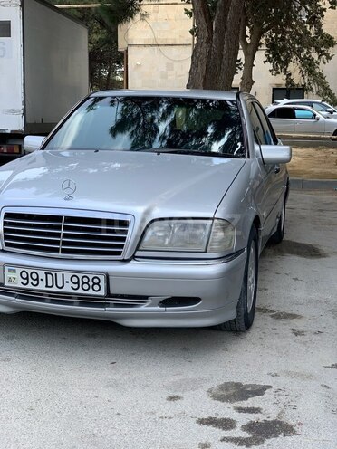 Mercedes C 220 1999, 298,000 km - 2.2 l - Bakı