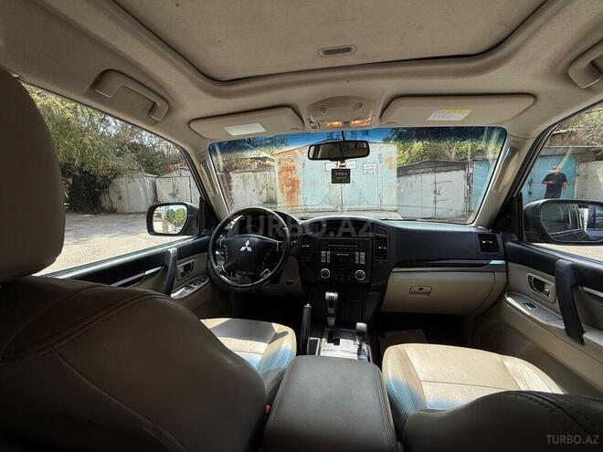 Mitsubishi Pajero 2011, 118,000 km - 3.5 л - Bakı