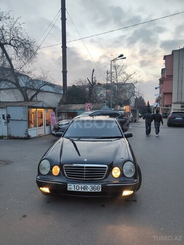 Mercedes E 270 2000, 235,000 km - 2.7 l - Bakı