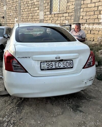 Nissan Sunny 2012, 400,000 km - 1.5 l - Bakı