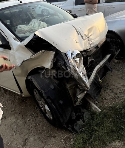 Nissan Sunny 2012, 400,000 km - 1.5 l - Bakı