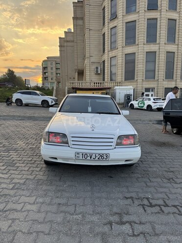 Mercedes C 180 1995, 438,000 km - 1.8 л - Bakı