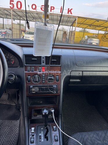 Mercedes C 180 1995, 438,000 km - 1.8 л - Bakı