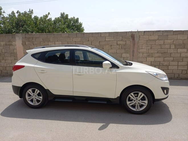 Hyundai ix35 2011, 200,000 km - 2.0 l - Bakı