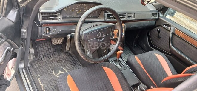 Mercedes E 200 1993, 540,000 km - 2.0 l - Bakı