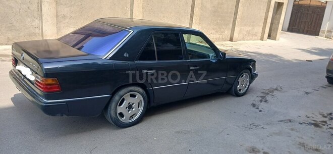 Mercedes E 200 1993, 540,000 km - 2.0 l - Bakı