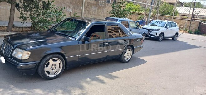 Mercedes E 200 1993, 540,000 km - 2.0 l - Bakı