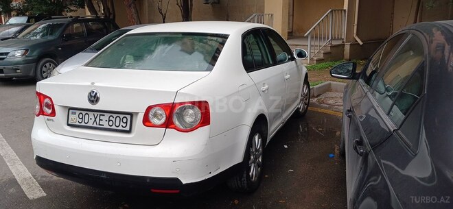Volkswagen Jetta 2010, 370,000 km - 1.6 l - Bakı