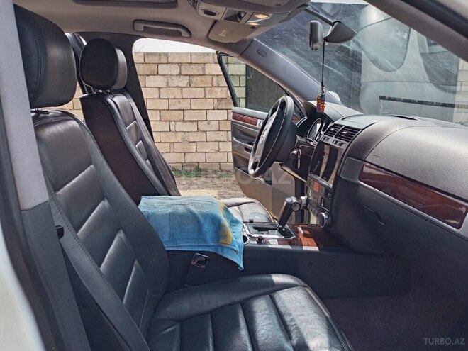 Volkswagen Touareg 2004, 345,123 km - 3.2 l - Saatlı