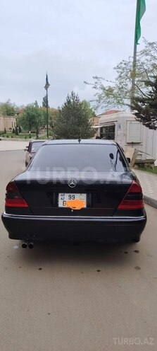 Mercedes C 230 1999, 423,257 km - 2.3 l - Lerik
