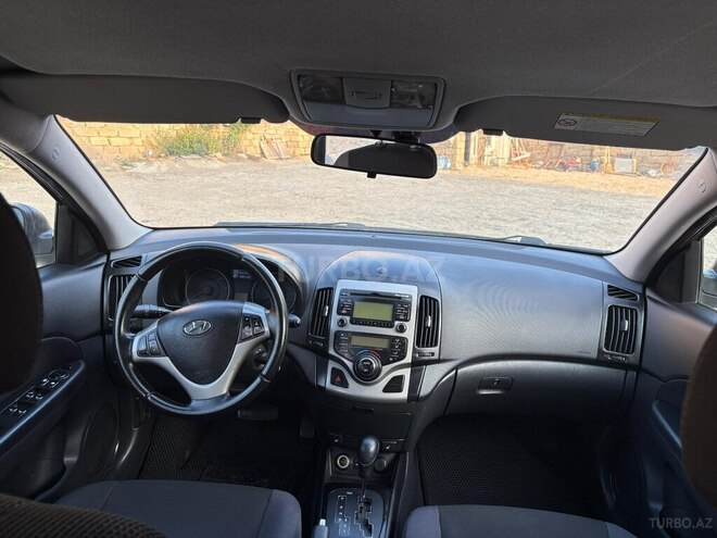 Hyundai i30 2010, 290,400 km - 1.6 л - Bakı