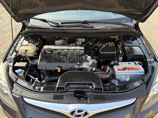 Hyundai i30 2010, 290,400 km - 1.6 л - Bakı