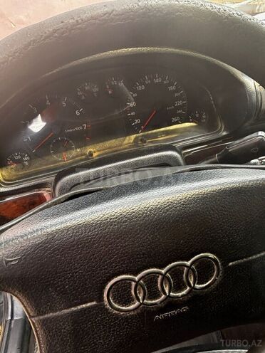 Audi A4 1995, 225,000 km - 1.8 l - Bakı