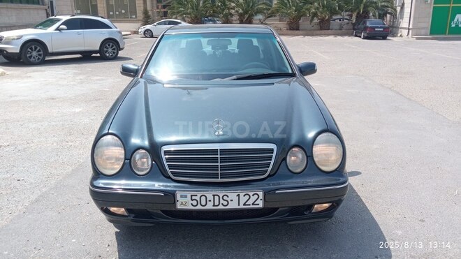 Mercedes E 220 1999, 289,000 km - 2.2 l - Bakı