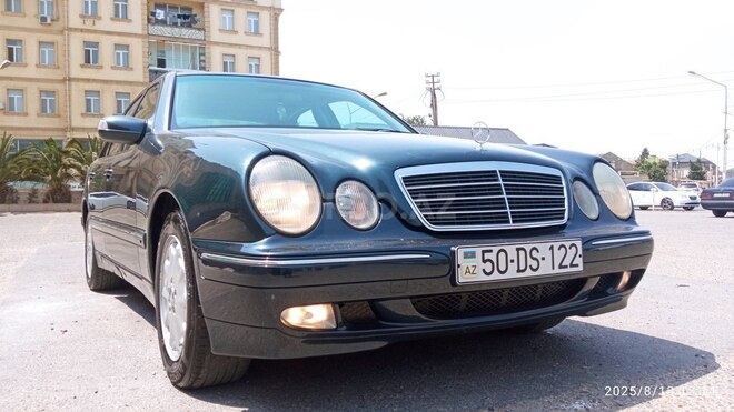 Mercedes E 220 1999, 289,000 km - 2.2 l - Bakı