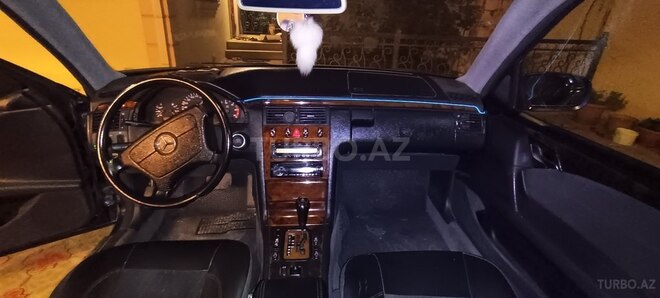 Mercedes E 220 1999, 530,000 km - 2.2 л - Bakı
