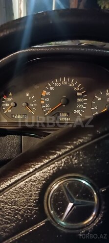 Mercedes E 220 1999, 530,000 km - 2.2 л - Bakı