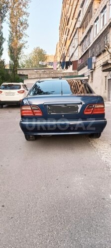 Mercedes E 220 1999, 530,000 km - 2.2 л - Bakı