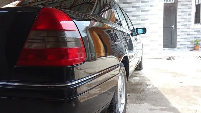Mercedes C 220 1995, 342,369 km - 2.2 l - Bakı